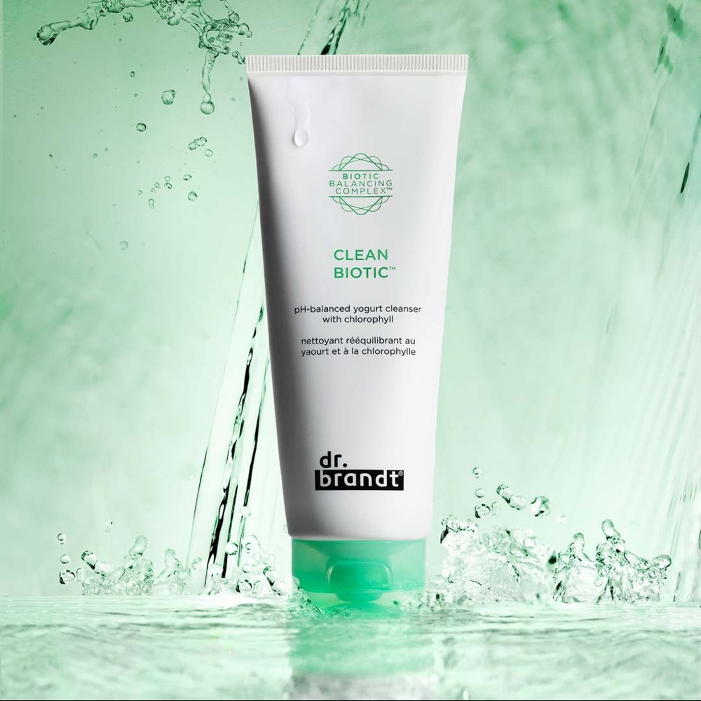 dr. brandt - Clean Biotic pH-balanced yogurt cleanser with chlorophyll